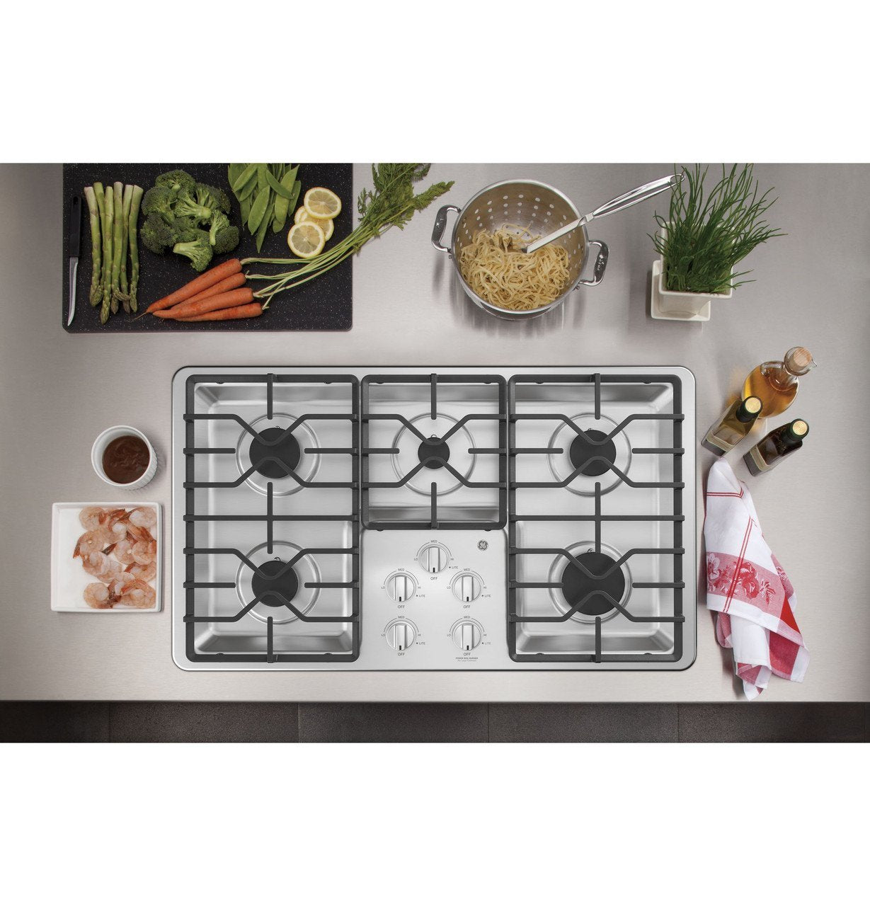 GE 36″ Built-In Gas Cooktop JGP3036SLSS